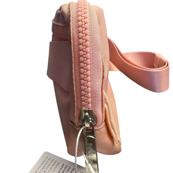 Lululemon Everywhere Belt Bag 1L Deco Pink Unisex Adjustable Strap - Picture 6 of 6